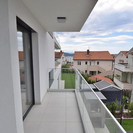 Relax-Krk Apartamento Krk Town Exterior foto