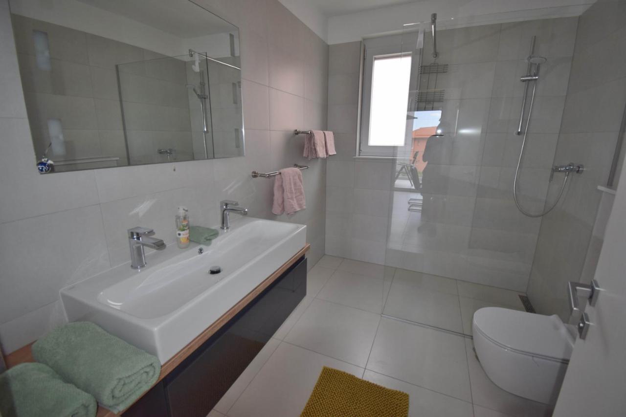 Relax-Krk Apartamento Krk Town Exterior foto