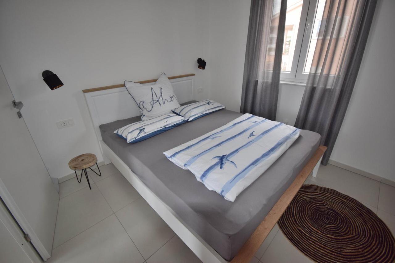 Relax-Krk Apartamento Krk Town Exterior foto